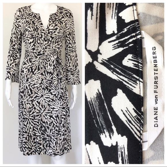 Diane Von Furstenberg Dresses & Skirts - Diane von Furstenberg Classic Wrap Dress